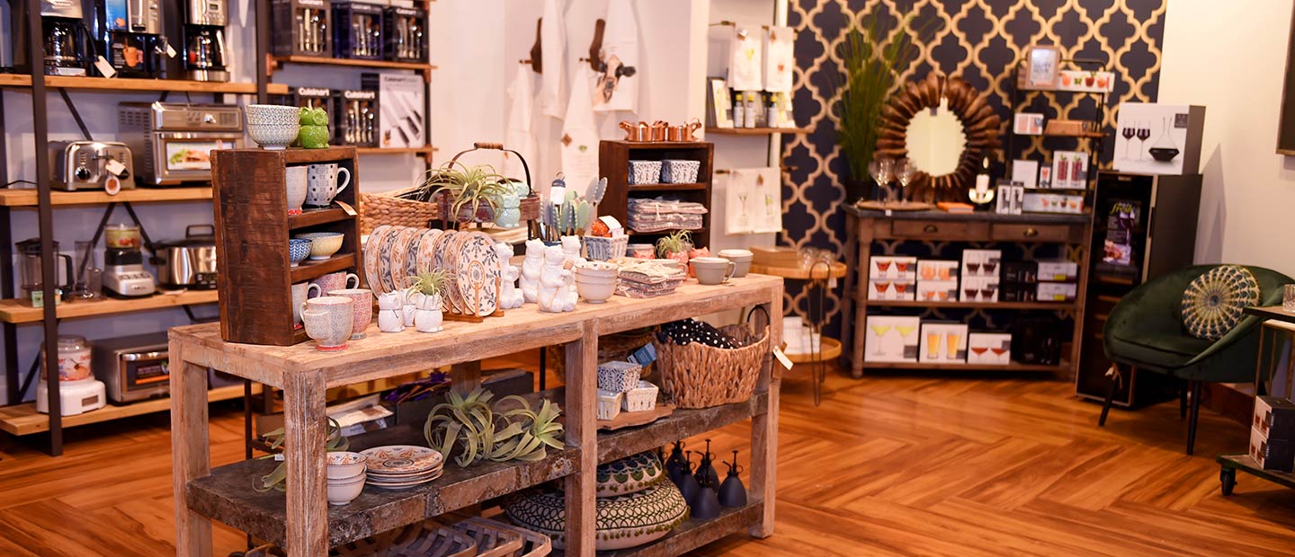 Decorative Mugs and Plate Sets